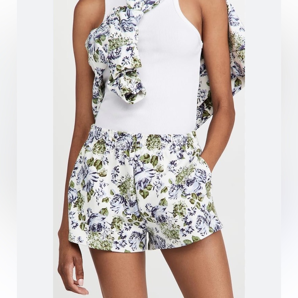 Levi’s Floral Sweatshirt & Sweat Short Set